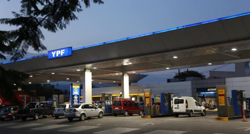 Volvió a subir la nafta: a cuánto se dispara el precio del combustible en Tucumán
