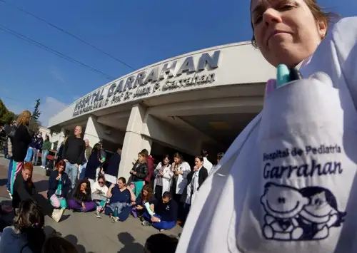 El Garrahan denunció a Julia Mengolini y confirmó la acusación de Adorni: «Se colgaron de la luz»