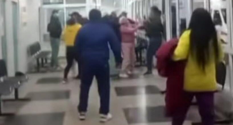 «Código rojo»: piñas, fuerte denuncia y la versión oficial de lo que pasó en el Hospital de Aguilares