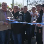 El gobernador inauguró pavimento y una pista de salud en Delfín Gallo