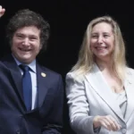 Javier Milei presentó su declaración jurada con dólares, autos y un departamento