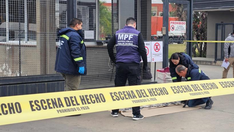 «Las arrojaron desde una moto»: hallaron las pistolas robadas a Canigó, pero faltan dos