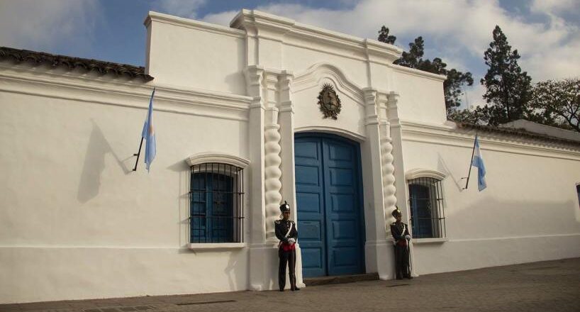 ¡Viva la Patria! Seguí los festejos del 9 de Julio en vivo desde plaza Independencia