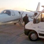 De Córdoba a Tucumán: el Gobierno de la Provincia garantizó el traslado aéreo de un paciente de 91 años