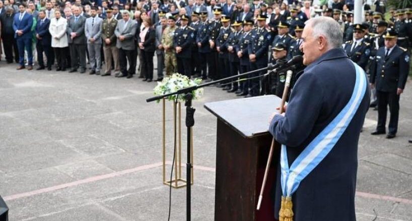 «Aquí, en Tucumán, nació el hombre que dio el ordenamiento para que el país pueda funcionar»: Jaldo, efusivo en el homenaje a Alberdi