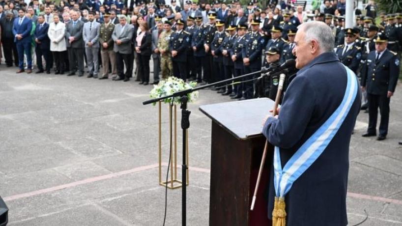 «Aquí, en Tucumán, nació el hombre que dio el ordenamiento para que el país pueda funcionar»: Jaldo, efusivo en el homenaje a Alberdi