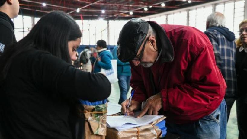 Avanza la entrega del boleto gratuito a jubilados para septiembre, octubre y noviembre