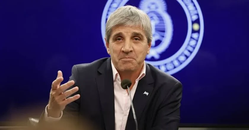 Caputo brindará una conferencia de prensa anunciando medidas económicas