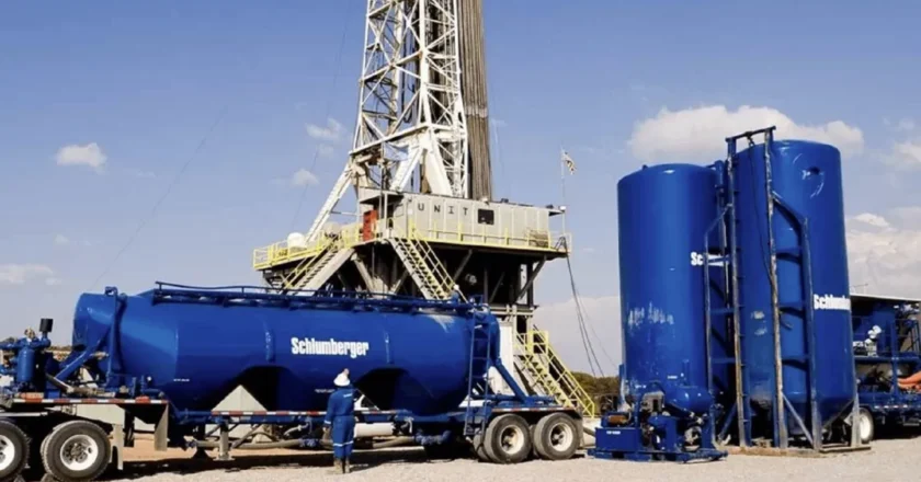 Tres gigantes petroleros se bajan de proyectos de hidrocarburos en Malvinas