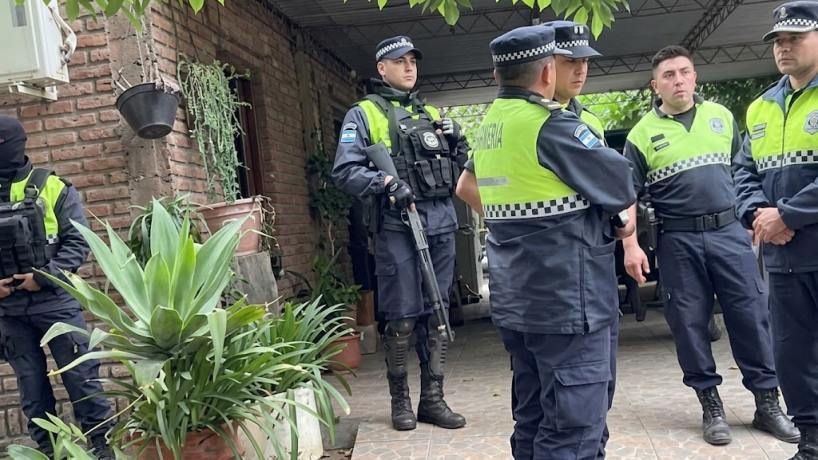 «Debajo de la cama»: los detalles del horror este lunes en una vivienda de Graneros, en el sur de Tucumán