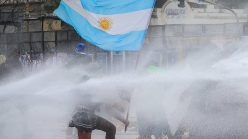 «¿Qué carajo les pasa?»: videos, infiltrados, Lilia Lemoine y la salvaje represión en la Marcha Universitaria